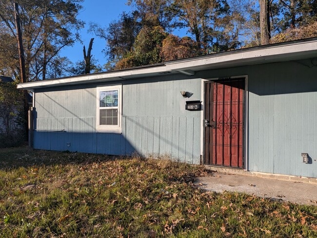 255 Pollard St in Beaumont, TX - Building Photo - Building Photo