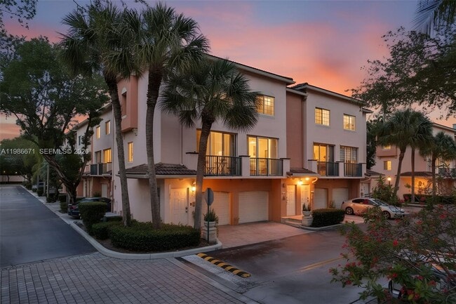 2107 SE 10th Ave in Fort Lauderdale, FL - Building Photo - Building Photo