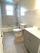377 Brook St in New Bedford, MA - Building Photo - Building Photo