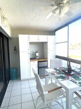 3160 Matecumbe Key Rd, Unit 218 in Punta Gorda, FL - Foto de edificio - Building Photo