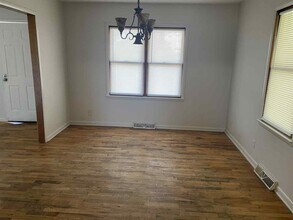 2239 S Garrison Ave in Carthage, MO - Building Photo - Building Photo
