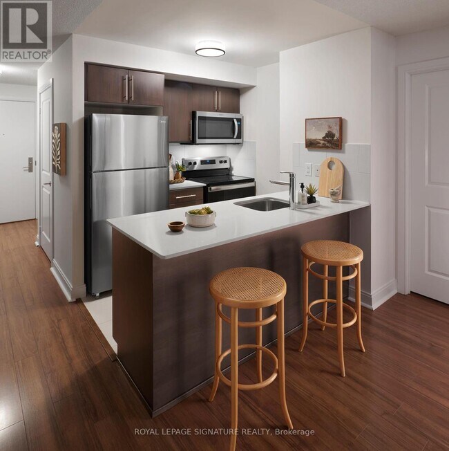 105 Harrison Garden Blvd in Toronto, ON - Building Photo - Building Photo