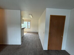 4008 E Steven Dr in Wasilla, AK - Building Photo - Building Photo