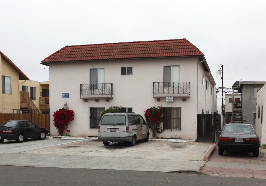 4264 42nd St in San Diego, CA - Building Photo