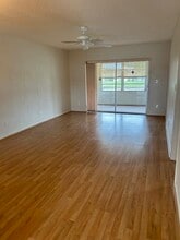 114 Lake Nancy Dr in West Palm Beach, FL - Building Photo - Building Photo