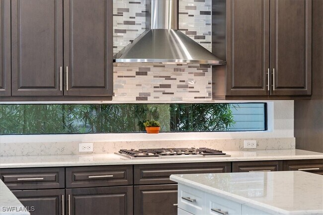 property at 13884 Luna Dr