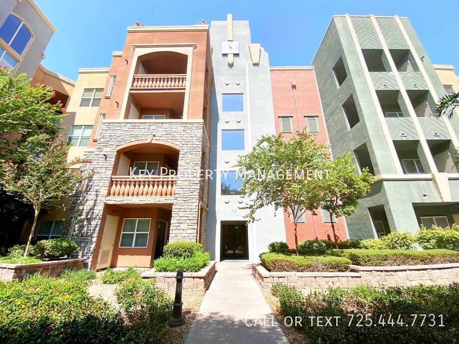 56 E Serene Ave-Unit -#117 in Las Vegas, NV - Building Photo