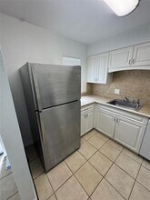 1714 NE 3rd St in Ocala, FL - Foto de edificio - Building Photo