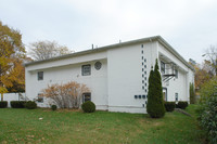 South Lake Apartments in Troy, NY - Building Photo - Building Photo