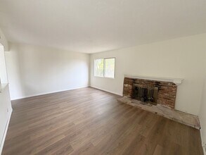 8732 Cll Quebrada in Rancho Cucamonga, CA - Building Photo - Building Photo