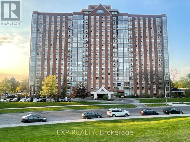 2760-2760 Carousel Crescent