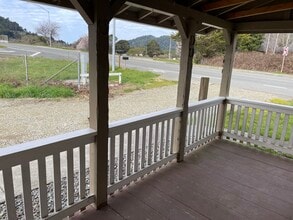 385 Davis St in Rio Dell, CA - Building Photo - Building Photo