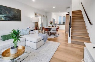 7512 43rd Ave S in Seattle, WA - Building Photo