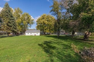 241 Carrington Ave in Waterloo, IA - Foto de edificio - Building Photo