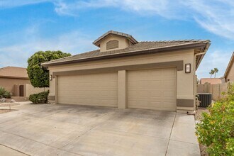 9843 E Sunburst Dr in Sun Lakes, AZ - Building Photo - Building Photo