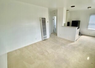 2914 Cimarron St in Los Angeles, CA - Building Photo - Building Photo