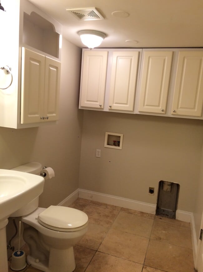 1443 Fernwood Glendale Rd, Unit A in Spartanburg, SC - Foto de edificio - Building Photo