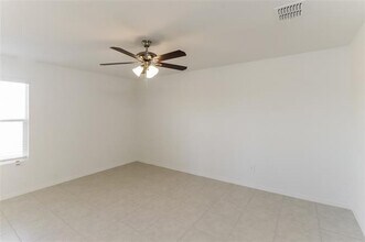 3101 Helix Bay Dr in Crandall, TX - Building Photo - Building Photo