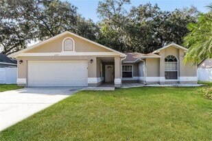 2408 Denn John Ln in Kissimmee, FL - Building Photo