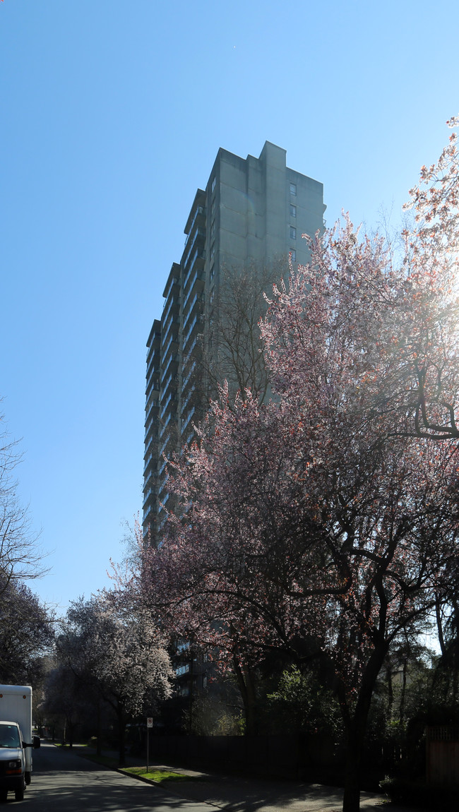 Westsea Place in Vancouver, BC - Building Photo - Building Photo