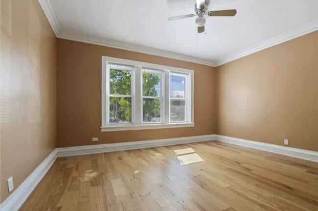 property at 1140 W 77th St