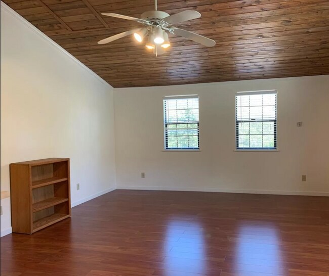 1141 W Standley St Rentals in Ukiah, CA