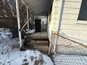 26537 Brettonwoods St in Madison Heights, MI - Building Photo - Building Photo