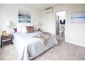 8816 N Edison St in Portland, OR - Building Photo - Building Photo