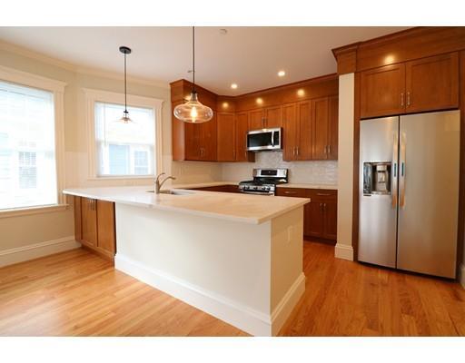 35 Upland Rd in Cambridge, MA - Building Photo - Building Photo