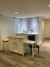 76 Golden Hill St in Trumbull, CT - Building Photo - Building Photo