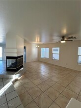 956 Ribbon Grass Ave in Las Vegas, NV - Building Photo - Building Photo