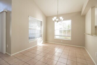 2907 N Whisperbay Ct in Oviedo, FL - Building Photo - Building Photo