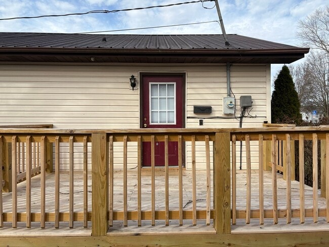 1657 Redwood Dr in Kingsport, TN - Building Photo - Building Photo