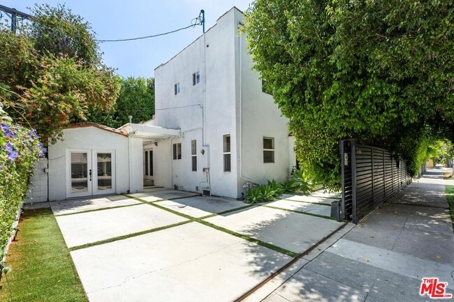 property at 7614 Willoughby Ave