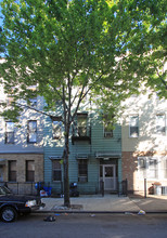 23 Locust St in Brooklyn, NY - Building Photo - Building Photo