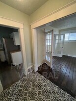 555 Brittain Rd in Akron, OH - Building Photo