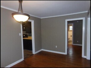 17 S Avalon Dr in North Little Rock, AR - Foto de edificio - Building Photo