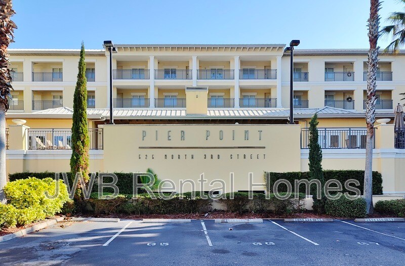 525 3rd St N in Jacksonville Beach, FL - Building Photo