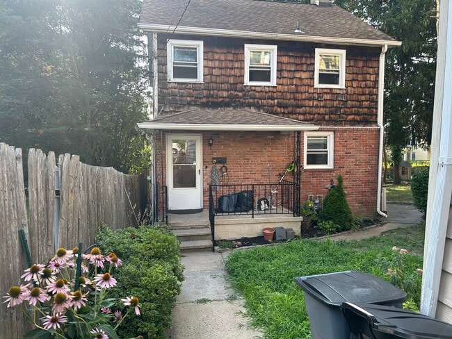 property at 28 S Eckar St