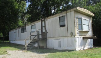 2113 Brantley Rd in Kannapolis, NC - Building Photo