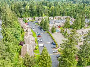 Fairway Green Condos in Renton, WA - Foto de edificio - Building Photo