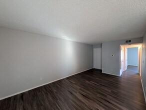 10732 E Exposition Ave in Aurora, CO - Building Photo - Building Photo