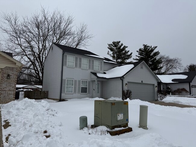 5643 Imperial Woods Cir in Indianapolis, IN - Building Photo - Building Photo