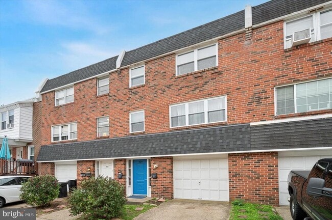 409 Naomi St in Philadelphia, PA - Building Photo - Building Photo