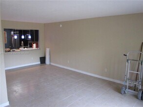 901 NE 209th Terrace in Miami, FL - Building Photo - Building Photo