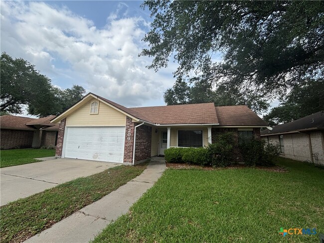 property at 206 Mariner Dr