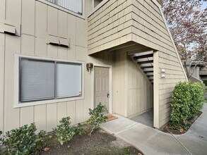 5701 Makati Cir in San Jose, CA - Building Photo - Building Photo