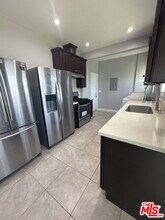 2420 W 48th St in Los Angeles, CA - Building Photo - Building Photo