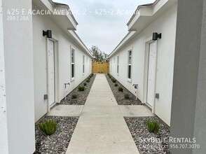 425 E Acacia Ave in Alamo, TX - Building Photo - Building Photo