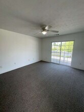 9303 Stonestreet Rd in Louisville, KY - Building Photo - Building Photo